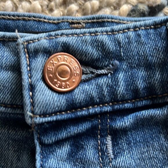 Super High Waisted Dark Wash Mom Jean Shorts Shortie size 4 - Picture 5 of 12